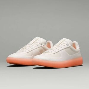 NEW Lululemon Womens Cityverse SneakerWhite / Juicy Peach / White